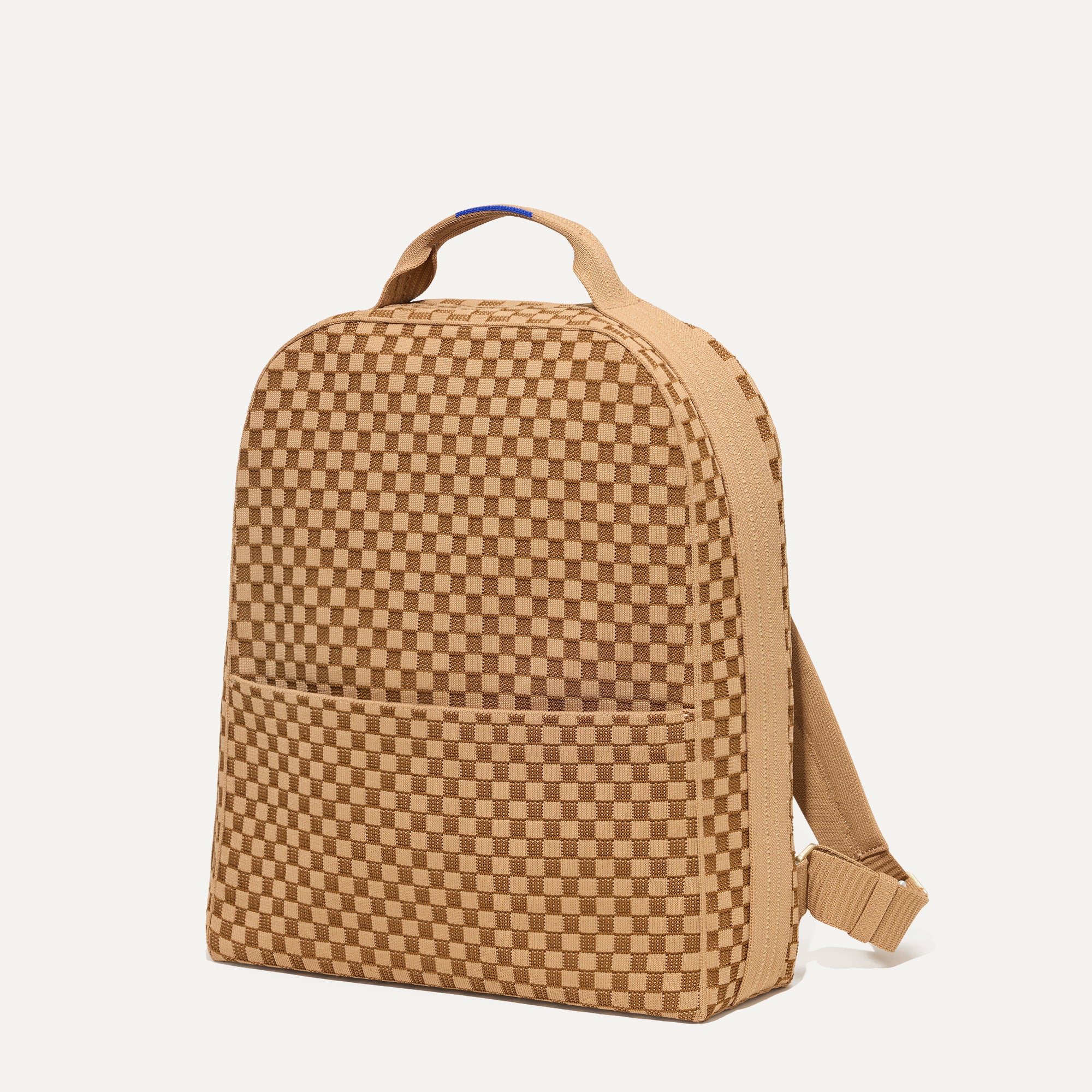208_Backpack_Hazelnut_Front_71 