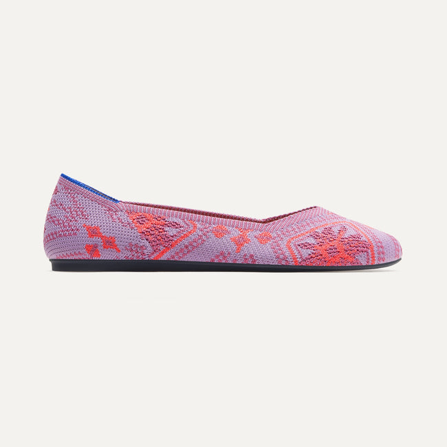 The Flat in Rose Boho shown from the side. 