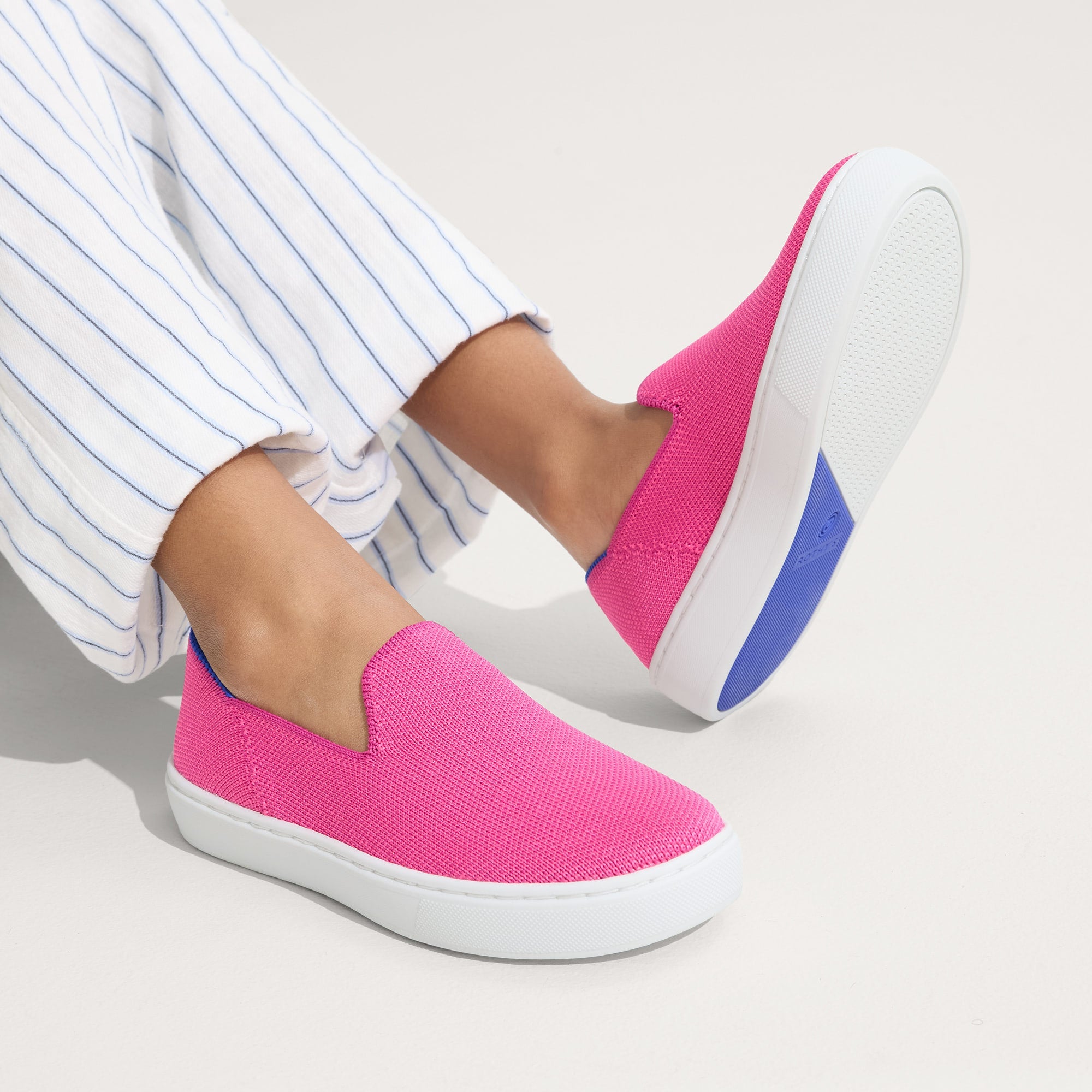 The Kids Sneaker in Bubblegum | Kids Shoes | Rothy display picture 2