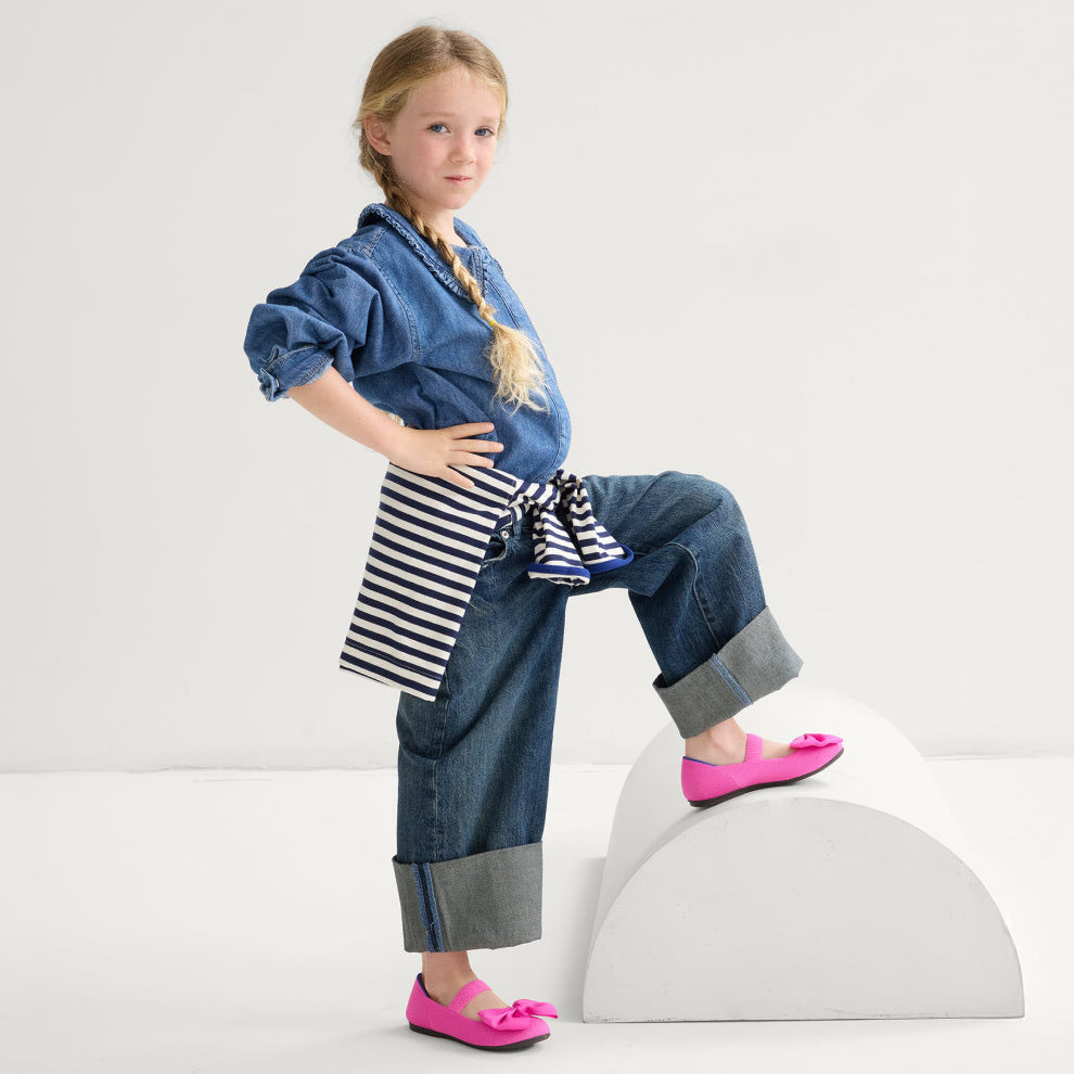 Child wearing The Kids Big Bow Mary Jane in Dragon Fruit.