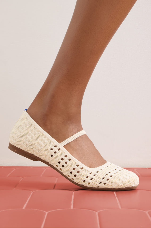 Close up shot of model wearing The Max Square Mary Jane in Powder Crochet. 