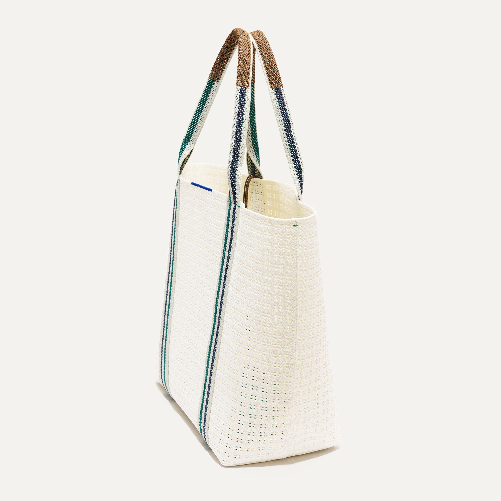 The Lightweight Tote in Birdie