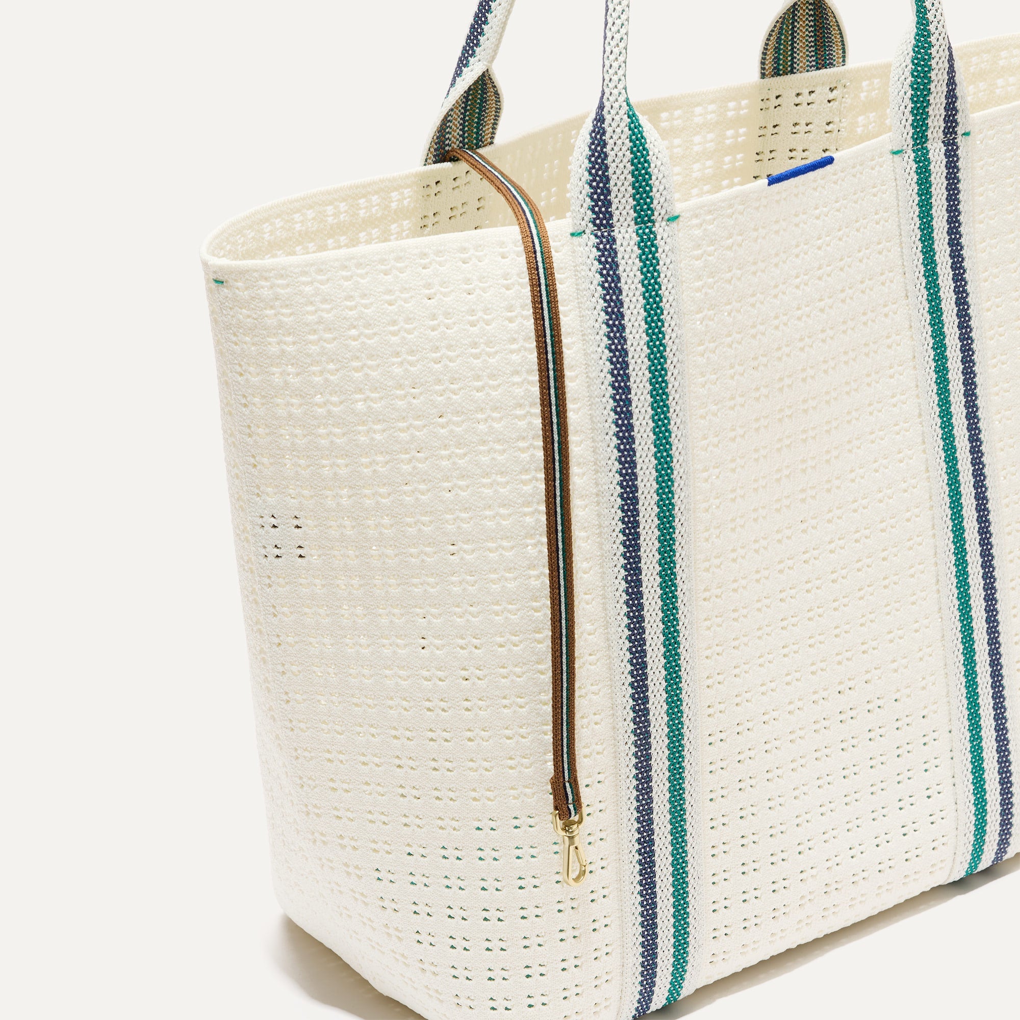 The Lightweight Tote in Birdie - Thumbnail 5