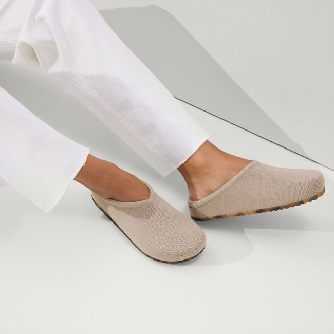 hover | Model wearing The Casual Clog in Dove.