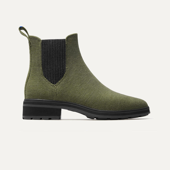 The Lug Boot in Forest shown from the side. 