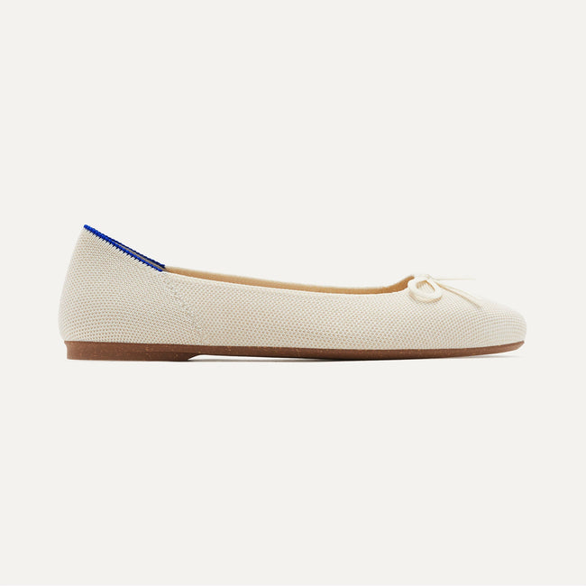 The Ballet Flat in Gardenia shown from the side.