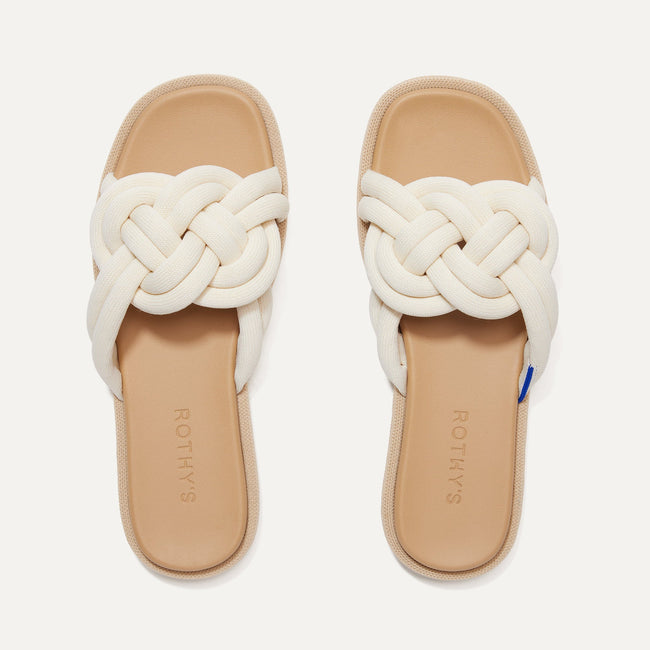 The Summer Sandal in White Sand shown from the top.