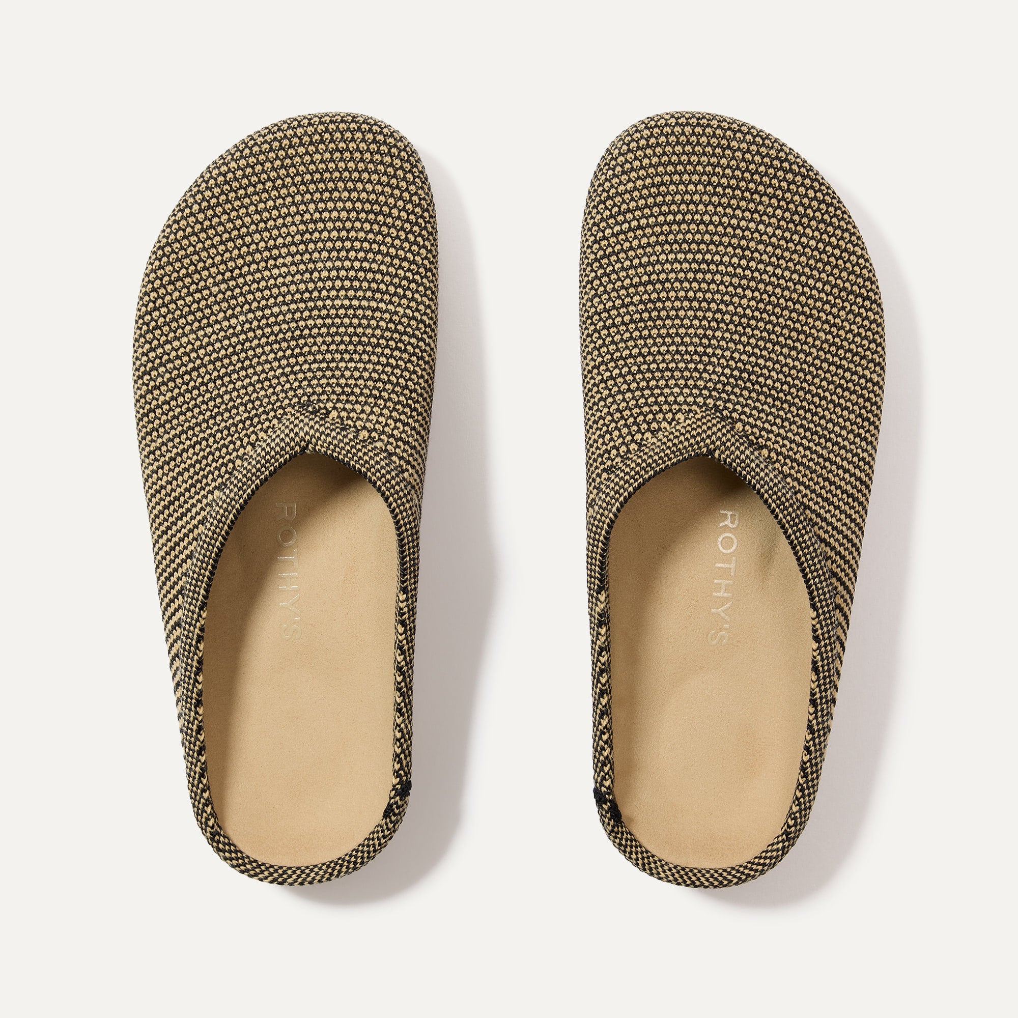 Men's Rothy Clogs The Casual Clog in Toffee Raffia-Knit | Rothy's