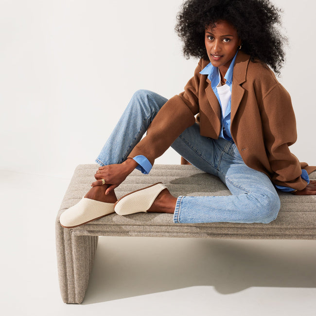 Alternate view of a model wearing The Hemp Casual Clog in Coconut. 