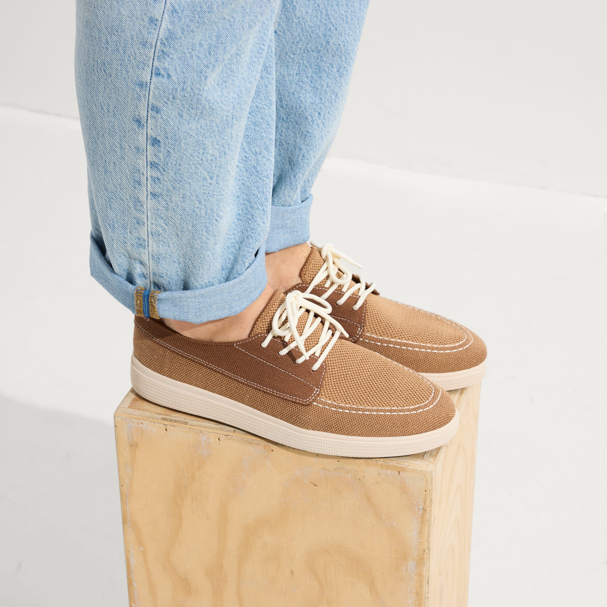 The Ravello Boat Shoe in Nautical Brown | Men display picture 1
