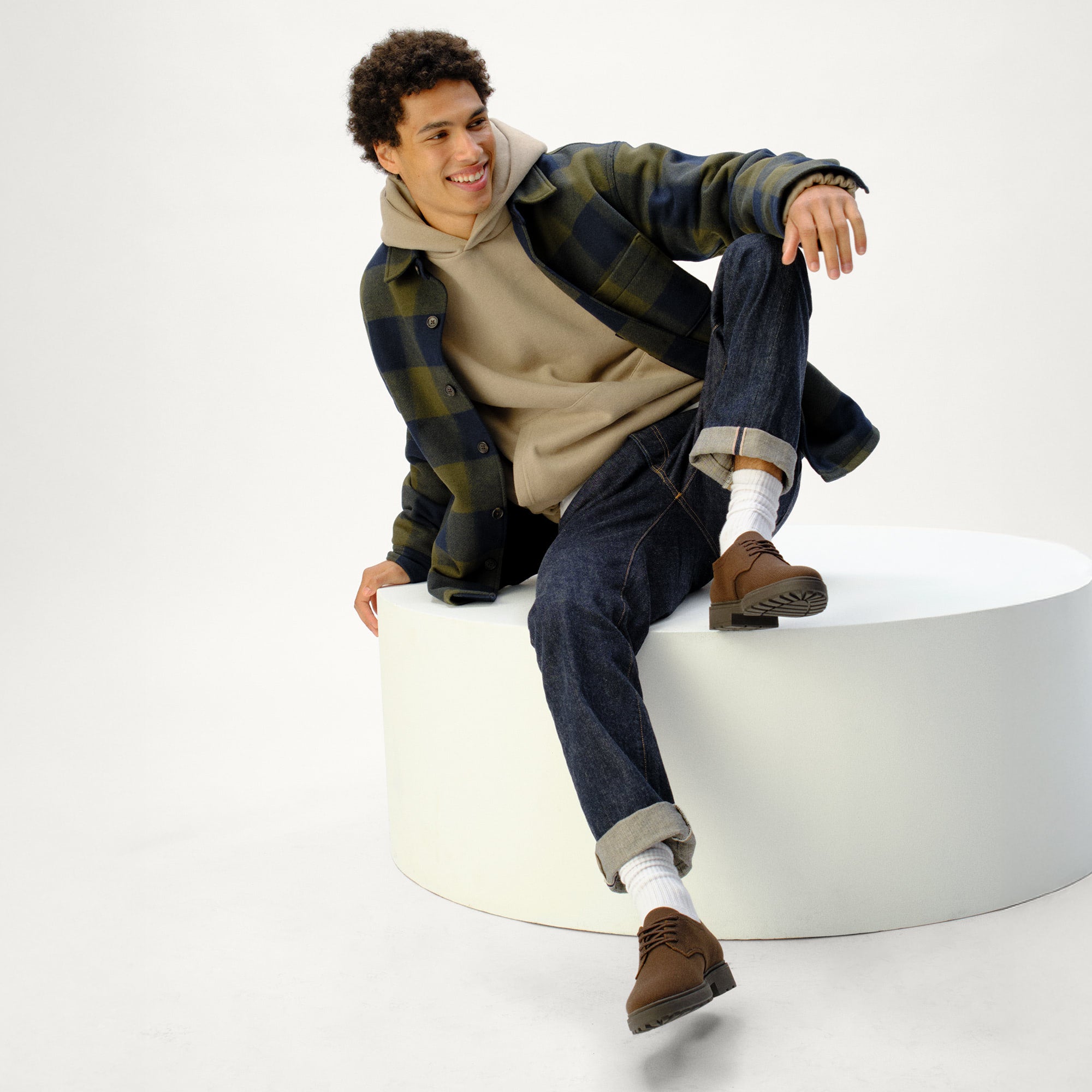 The Lug Oxford in Dark Chocolate | Men display picture 3