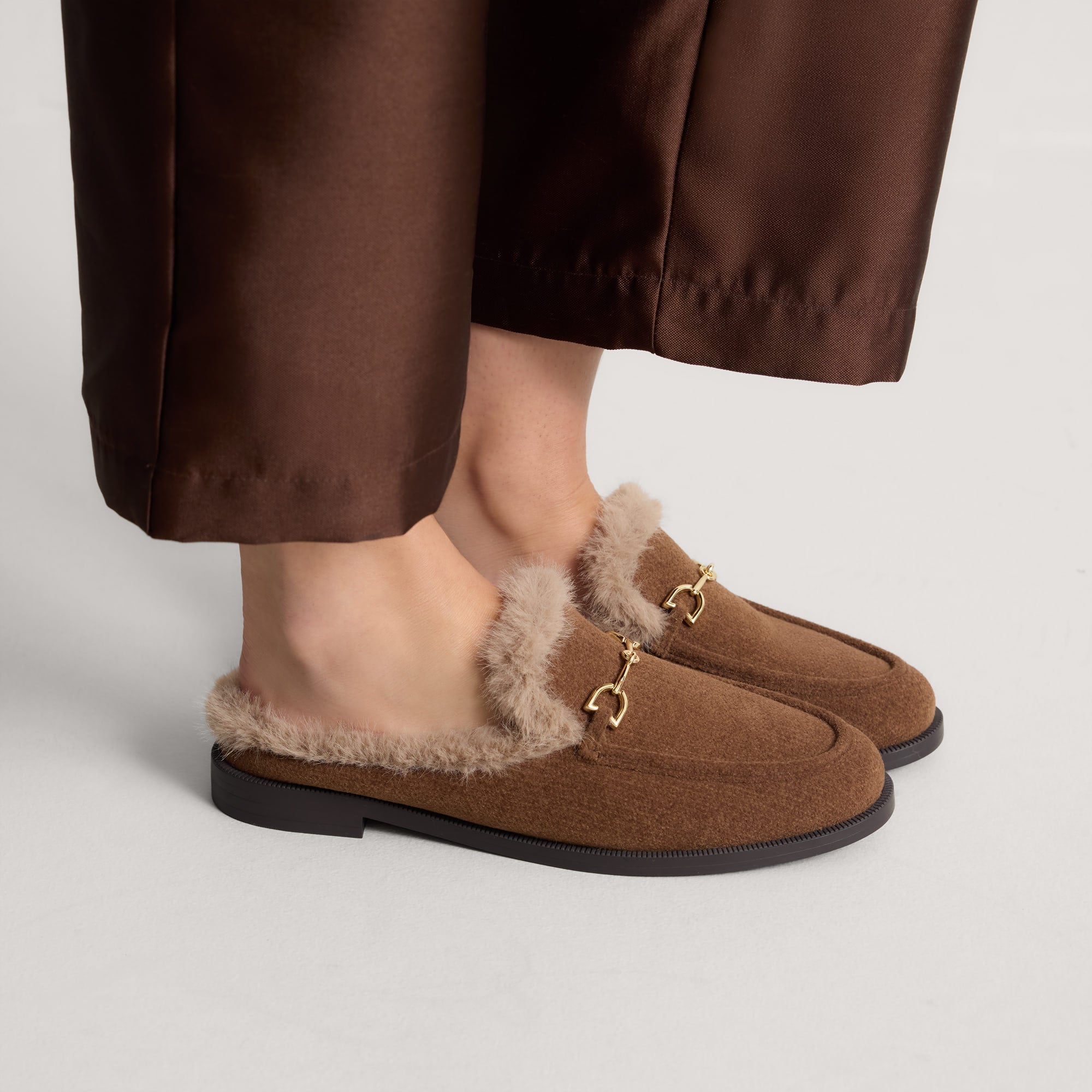 Women's Après Loafer Mule in ReVelvet™ Cinnamon | Rothy's