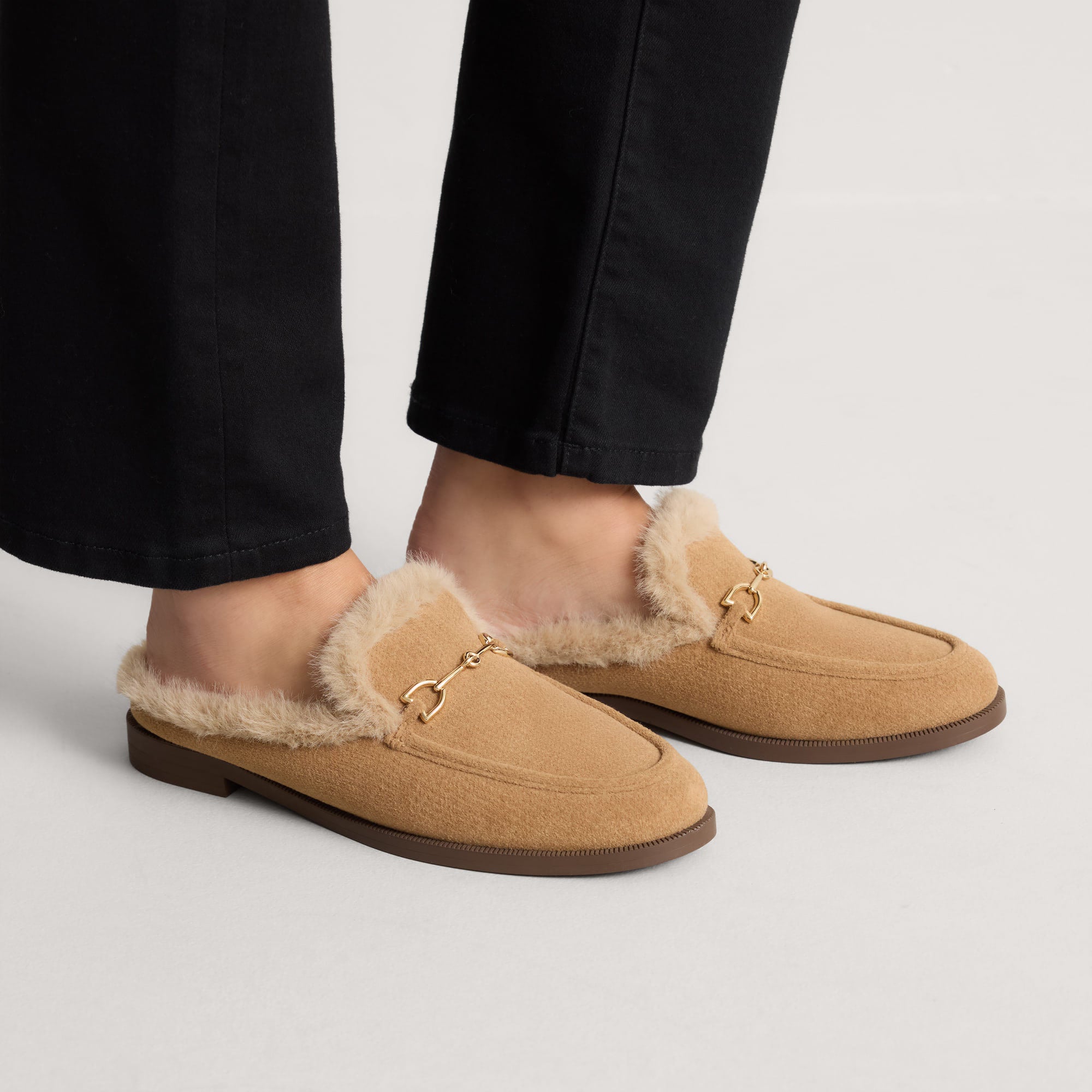 Women's Après Loafer Mule in ReVelvet™ Pecan | Rothy's