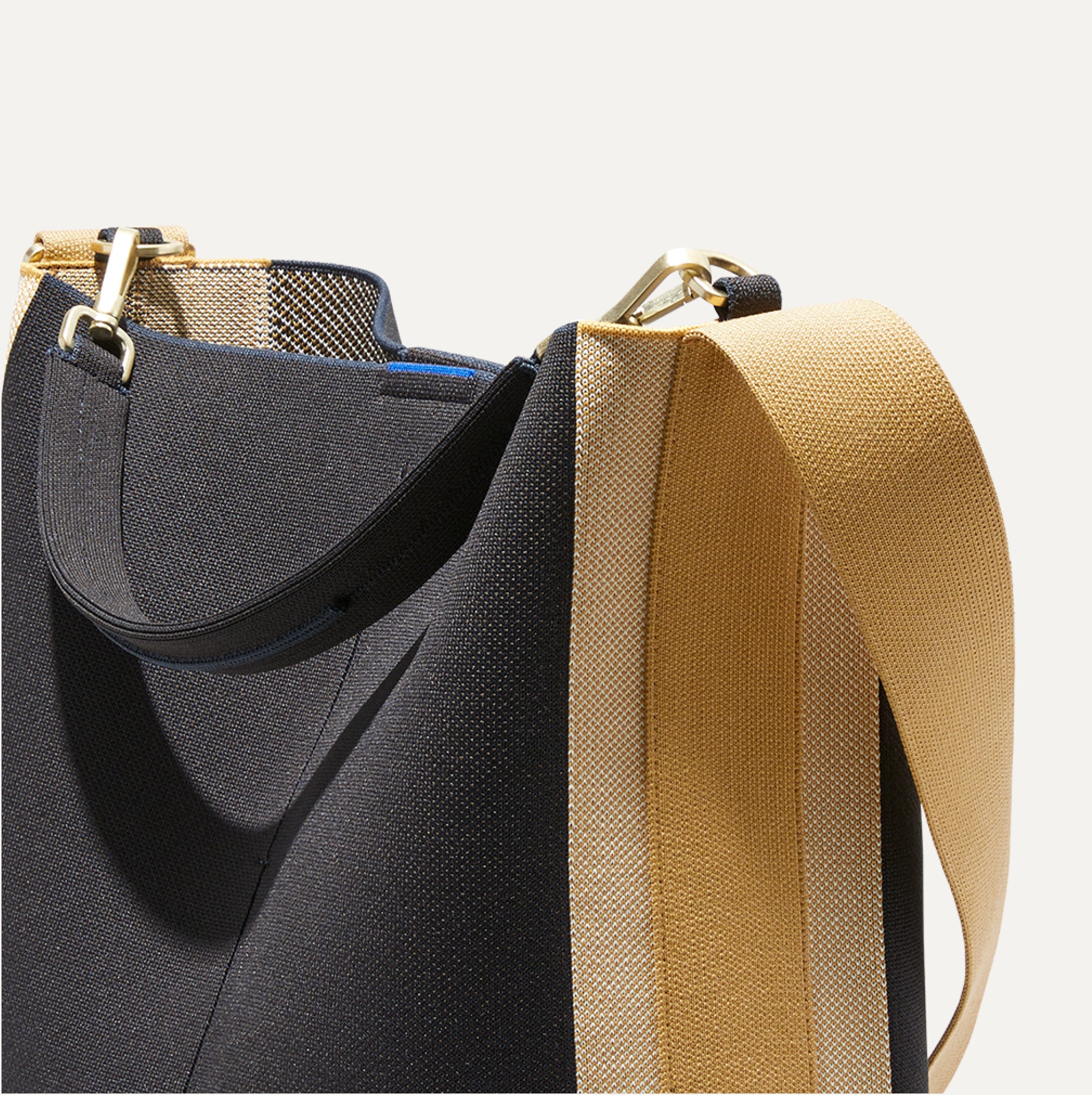 The Bucket Bag - White Sand