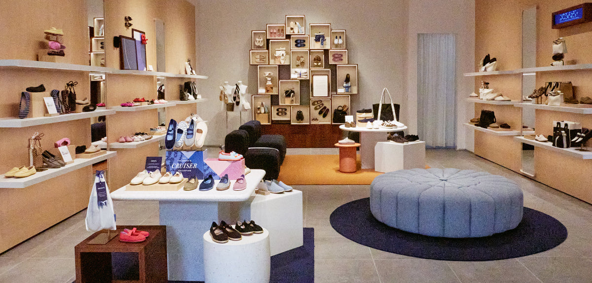San Antonio, TX | The Shops at La Cantera Store | Rothy's