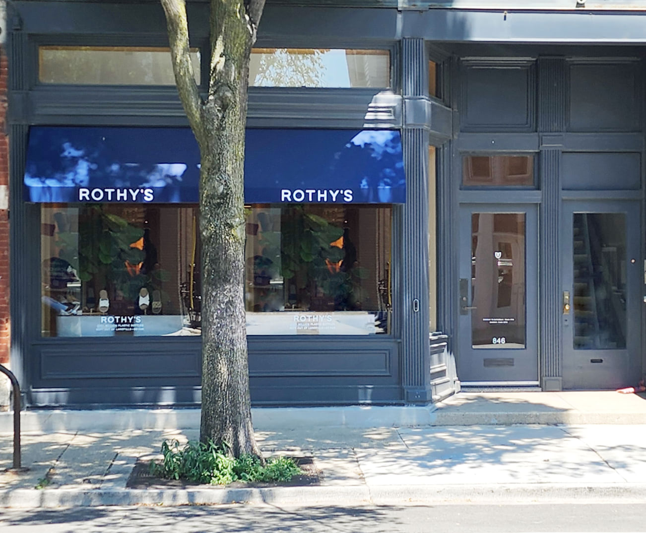 Photograph of Rothy's Lincoln Park Rothy's store in Chicago, IL
