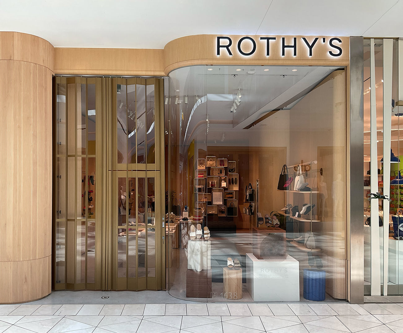 Photograph of Rothy's Valley Fair Rothy's store in Santa Clara, CA