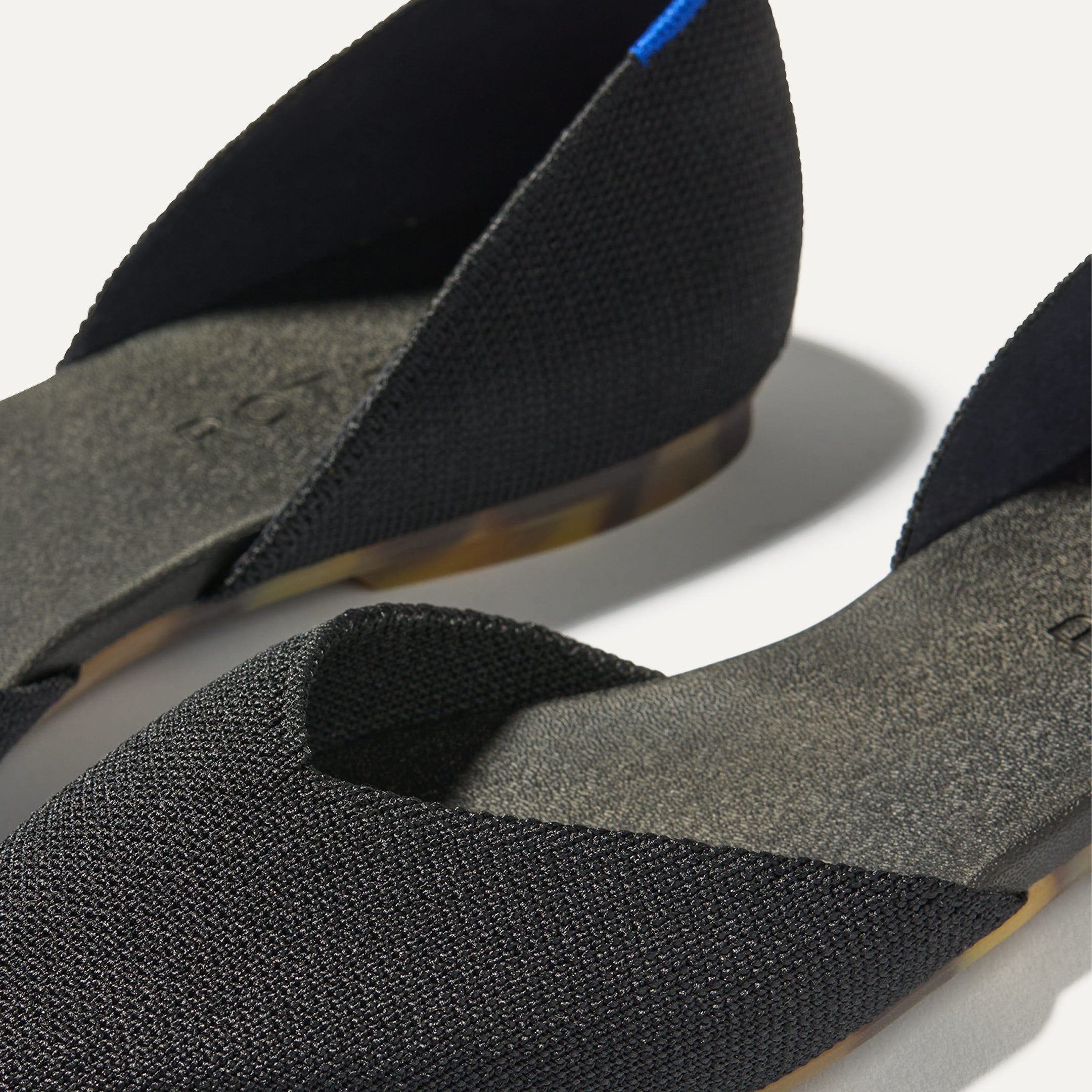 The D'Orsay Point - Classic Cat