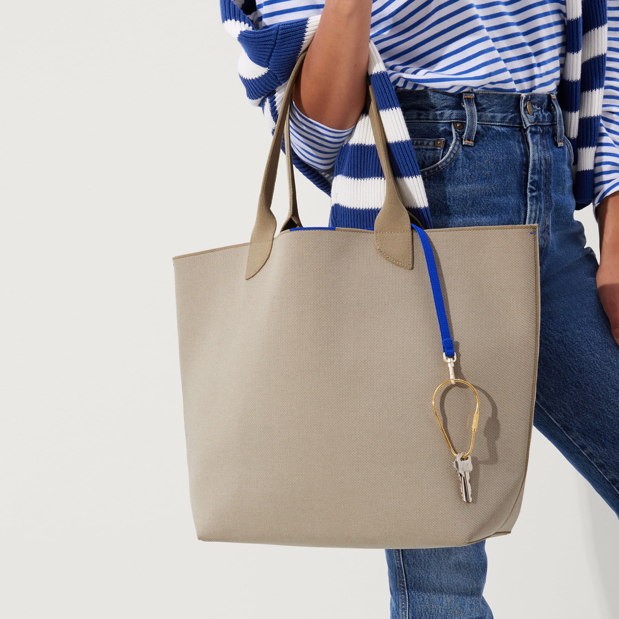 The Lightweight Tote in Soft Sesame Rothy s