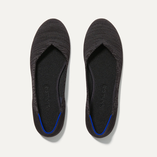 The Flat in Heathered Black shown from the top. 