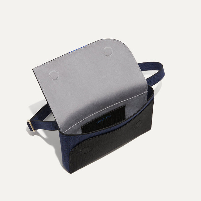 Rothys The Belt Bag- crossbody bag. Stripes- HEMP Comes W/laundry
